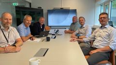 Høyre side: Terje Hundere ( Aventi Group), Lasse Olesen (Aventi Technology, Vidar Myrbakk(Statens vegvesen)
Venstre side: Kent Andresen (Statens vegvesen, Åge Brudeseth (Statens vegvesen), Tom Hedalen (Statens vegvesen)