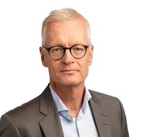Jørn Leonhardsen blir ny IT-direktør i Skatteetaten. Han blir ansvarlig for å lede og drive den teknologiske utviklingen og digitaliseringen av i etaten, som har rundt 6500 ansatte.