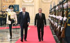 Kasakhstans president Kassym-Jomart Tokayev og Usbekistans president Shavkat Mirziyoyev (Akorda.kz)