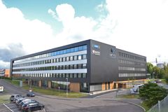 Miljøhuset GK på Ryen benytter overtemperatur på ventilasjonen for å regulere temperaturen i bygget i stedet for radiatorer eller panelovner.