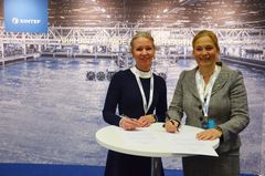 Administrerende direktør i Hurtigruten Norge, Hedda Felin og Alexandra Bech Gjørv, konsernsjef i SINTEF. Foto: SINTEF