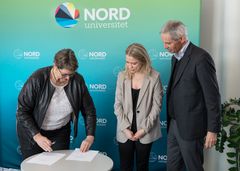 F.v.: Hanne Solheim Hansen (Nord universitet), June de Badts og Kjetil Lehn (Statsbygg). Foto: Svein-Arnt Eriksen