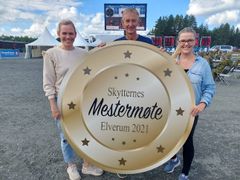 NRK er klar med Skytternes mestermøte på NRK tirsdag 10. og onsdag 11. august. Programleder Carina Olset (t.v) har med seg Ola Lunde og Ingrid Sørli Glomnes som kommentatorer på sendingene fra Elverum som starter tirsdag klokken 13.15.