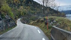 Trafikktryggleiken skal betrast på denne strekninga på Riksveg 13. Foto: Statens vegvesen