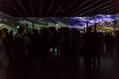 Lindstrøm fremfører Blinded by the LEDs på Henie Onstad Kunstsenter i 2018. Hele konserten tilgjengeliggjøres online fra 2. april. Foto: André Løyning