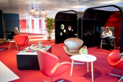 Luksus lounge tilbaketrukket ved turistkontoret - kundesenteret