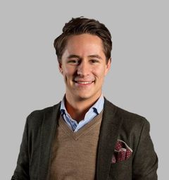 William Knudtzon. - William fremstår som et klart ledertalent, sier konsernsjef i Adecco Torben Sneve. – Han er flink til å se helheten, og er opptatt av at alle slipper til i et team for å få best mulig resultat. Til tross for sin unge alder har han tatt mange initiativ og fremstår veldig trygg.