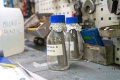 Hundrevis av prøver med mikroplast er tatt underveis på jordomseilingen One  Ocean Expedition. (Foto: Ingrid Wollberg)