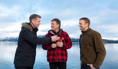 JAKT- OG FISKEPODDEN: Dette er programledertrioen i jakt- og fiskepodden. Fra venstre: Trond Gunnar Skillingstad, kommunikasjonssjef i Statskog, Espen Farstad, informasjonssjef NJFF, Jo Inge Breisjøberget, fagsjef for jakt og fiske i Statskog. Foto: Jon Terje Fossland, Fotokompaniet.