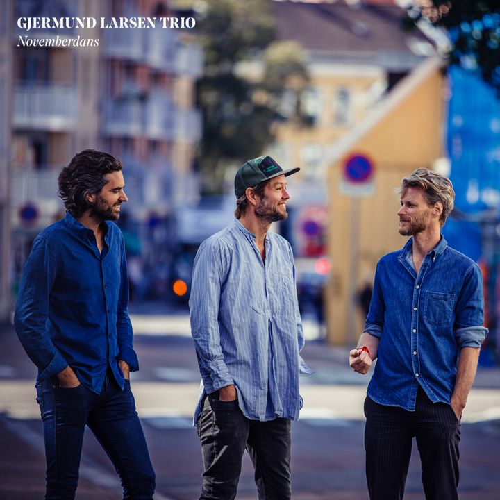 Gjermund Larsen Trio kurerer høstmørket! Fra venstre: Gjermund Larsen, Andreas Utnem, Sondre Meisfjord