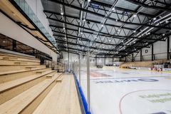 Multihallen i Oslofjord Arena er beregnet på et stort spenn av idretter. Den er dimensjonert på størrelse med en fotballhall og har kapasitet på 2 000 tribunen.