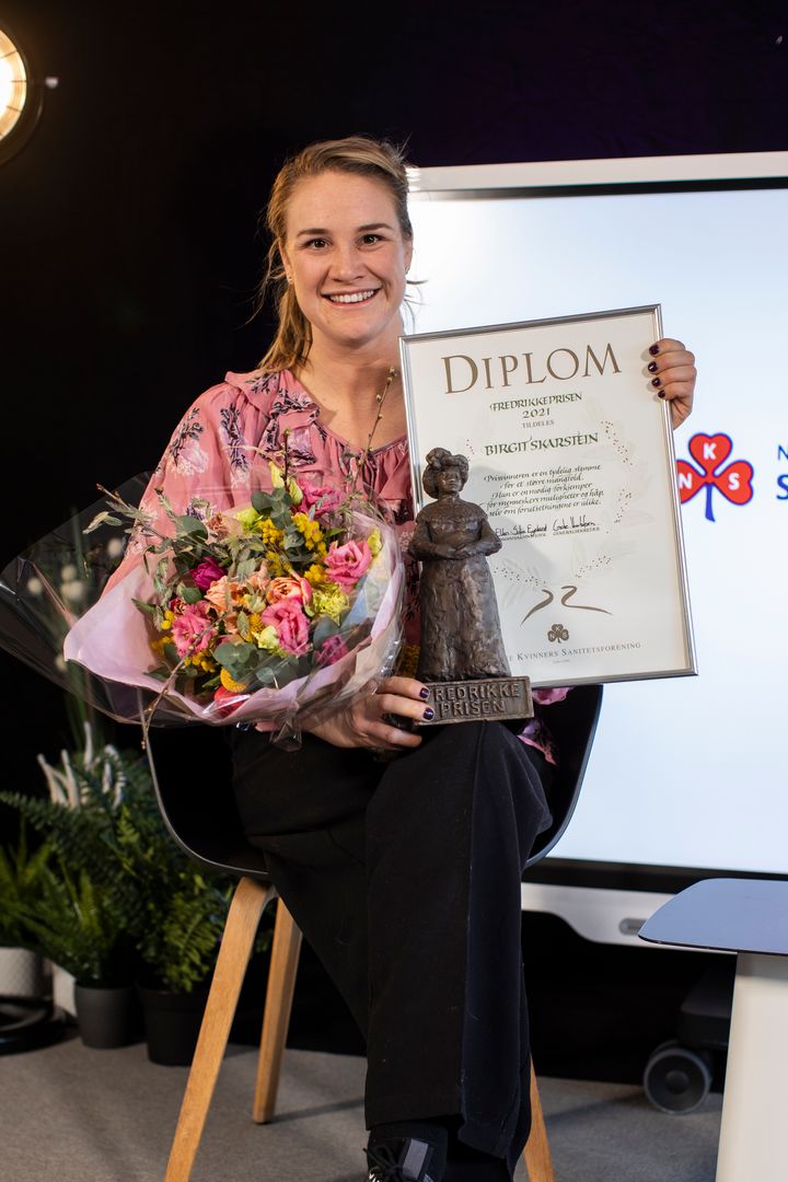 Birgit Skarstein med Fredrikkeprisen 2021