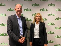Fornøyde med ny avtale! fv. Trond Bøe Svestad adm.direktør i Eika Forsikring og Nina Riibe adm.direktør i Econa