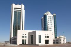 Kasakhstans parlament (Bildekilde: Kasakhstans utenriksdepartement)
