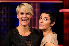 Sigrid Bonde Tusvik og Lisa Tønne. Foto: TV 2