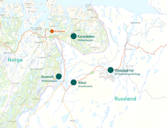 Kartet viser målestasjonene til Norsk institutt for luftforurensning (Nilu) og anleggene i Nikel og Zapoljarnyj. Kart/Illustrasjon: Miljødirektoratet/Miljøstatus.no