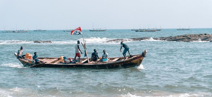 Fiske er gir levebrød til store delar av folk langs kysten av vest-Afrika. Her frå Elmina i Ghana. Foto: Seyiram Kweku by Unsplash, 2020