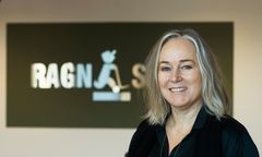 Bente Åsen Sørum i Ragn-Sells ser frem til å implementere felles nasjonal merkeordning hos Ragn-Sells sine kunder. Foto: Ragn-Sells