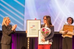 Nuria Espallargas og Seram Coatings vinner årets Female Entrepreneur