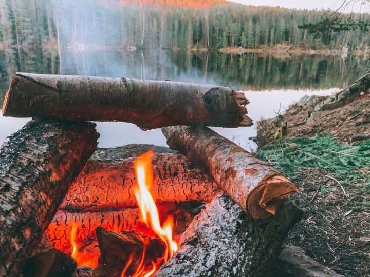 Det generelle bålforbudet er laget for å forhindre store branner i en periode av året der faren for gress- og skogbranner er stor. Foto: Norsk brannvernforening