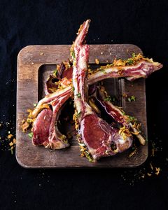 Pinnekjøtt honningglasert. Foto: Stian Broch