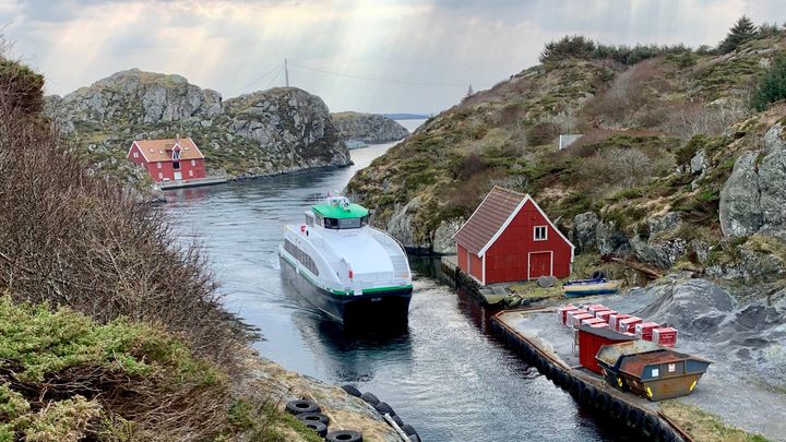 Hurtigbåten som betjener sambandet Haugesund – Røvær kan bli verdens første utslippsfrie hurtigbåt. Foto: Lars Erik Tveit/Kolumbus