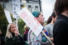 I dag var frivilligheten samla til massemønstring for full momskompensasjon foran Stortinget. (Foto: Birgitte Heneide, Frivillighet Norge)