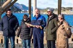 Fra venstre: Antonino Cannavacciuolo, Antonia Klugman, Ansgar Pedersen (tørrfiskvraker/kvalitetsansvarlig hos Glea AS), Joe Bastianich og Bruno Barbieri Foto: MasterChef Italia