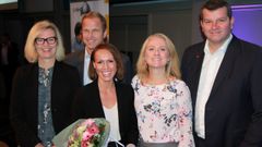 Fra venstre: Direktør for arbeidsliv i NHO Nina Melsom, konsernsjef i Norsk Gjenvinning Erik Osmundsen, personal- og kvalitetsleder i Gjenvinning Lisen Ydse Christiansen, arbeids- og sosialminister Anniken Hauglie og LO-sjef Hans-Christian Gabrielsen.
