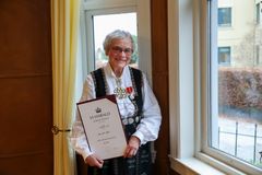 Professor emerita Olga Dysthe mottok 29. november Kongens fortjenstmedalje. Foto: Silje Katrine Robinson.