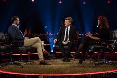 Jimmie Åkesson og samboer og partikollega Louise Erixon hos Fredrik Skavlan. Foto: Johan Halsius, Monkberry/TV 2