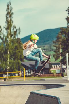 Skating er et eksempel på moderne, ikke-tradisjonell egenorganisert fysisk aktivitet. Foto: Bård Gundersen