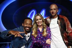 DOMMERTRIO: Tshawe Baqwa, Silje Larsen Borgan og Gunnar Greve. Foto: Thomas Reisæter/TV 2