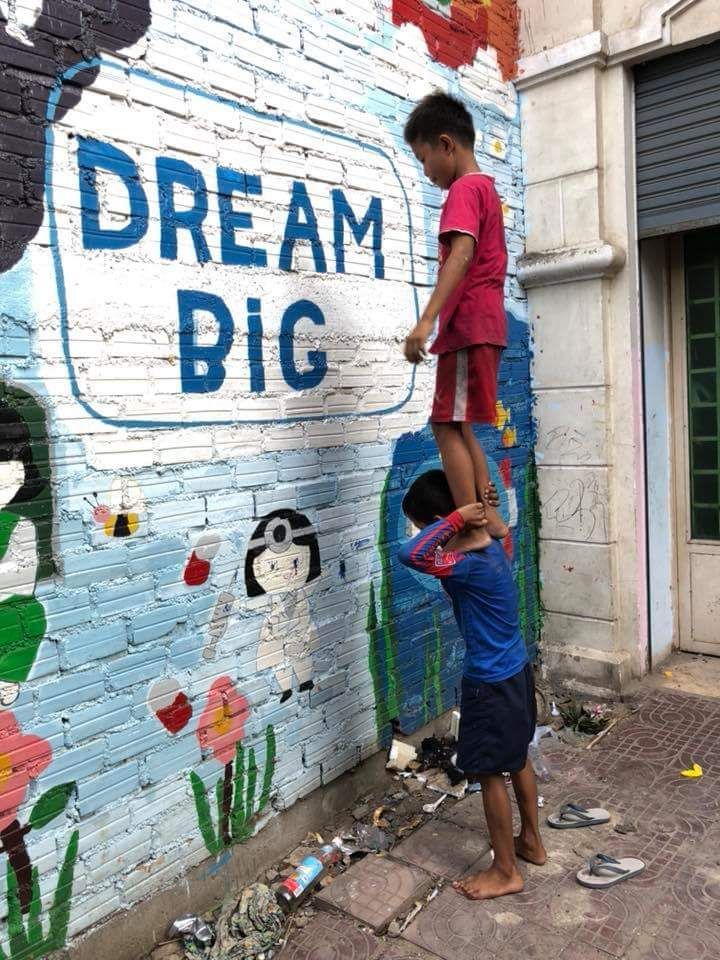 The non-profit organization Mini Molars Cambodia wins the PR Image Award 2018. The Hamburg-based NGO won out against around 1,000 entrants with its photo "Dream Big". Photo: Anton Bass.