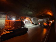 Sommeren 2022 fortsetter arbeidene i tunnelene på E34 i Haukeli. (Foto: Lars Helge Rasch, Statens vegvesen.)