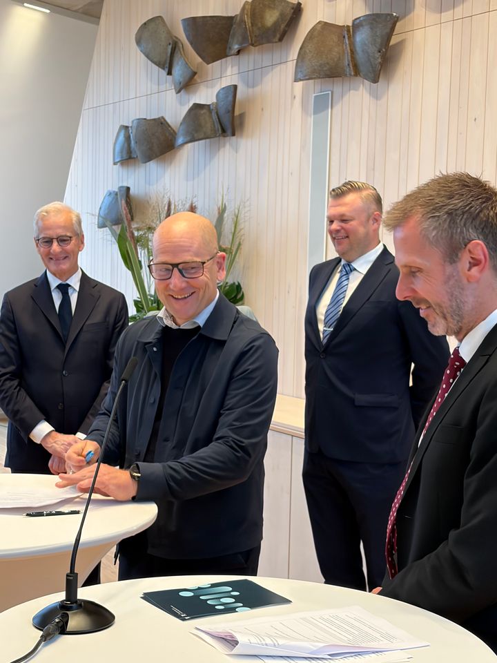 KI-avtale partene i arbeidslivet 02-10-26. Henrik Dahle