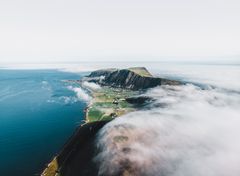 Naturskønne Haramsøya og raseringene av øya er blitt et sterkt symbol på tillitsbruddet som følge av  regjeringens hensynsløse og meningsløse   vindkraftregime. Foto: Vegard Halskjelvik/ Motvind Norge