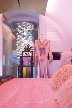 Get Smoooth Collection Silky Sheets Smoooth Robe Photo Matilda Kjell
