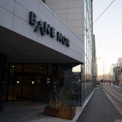 Pressemøtet skjer i Schweigaards gate 33 i Oslo