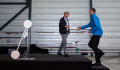 Mandag 18. juni 2018 var Avinors konsernsjef Dag Falk-Petersen pilot og samferdselsminister Ketil Solvik-Olsen passasjer under Norges første elektriske flyvning på Oslo lufthavn. (Foto: Avinor)