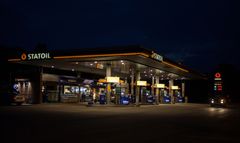 Statoil Fuel & Retail fortsetter å utvikle mer energieffektive drivstoff og lanserer ny og forbedret bensin og diesel som kalles miles® 95 og miles® diesel. Med regelmessig bruk kan det nye drivstoffet gi opptil 2,7 prosent lavere forbruk av bensin, og opptil en prosent lavere forbruk av diesel. Oppgraderingene gir kundene mer for pengene samtidig som klimautslippene reduseres. Foto: Johnny Syversen