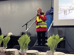 Byggherre og direktør i Kultur- og idrettsbygg Oslo KF, Eli Grimsby, ga ros til dyktige fagfolk som har løst vanskelige faglige utfordringer og sørget for at byggeprosjektet er i rute. Foto: Kultur- og idrettsbygg Oslo KF