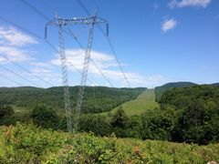 ABB bidrar til oppgradering av 800 kilovolt-nett i Canada.