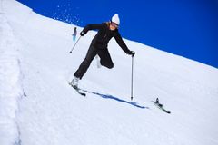 Det er forhåndsbooket 400 flyseter som skal bringe skadde folk hjem fra Alpene. Foto: iStock.