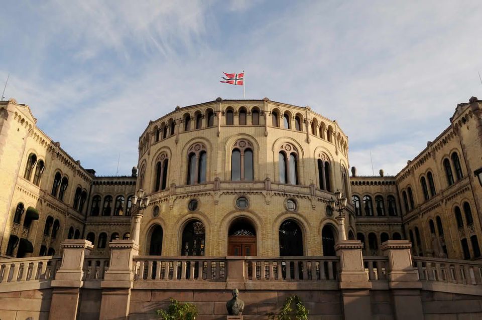 standard_compressed_stortinget (002).jpg