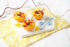 Morsom appelsinsalat til dessert etter lunsj eller middag.
