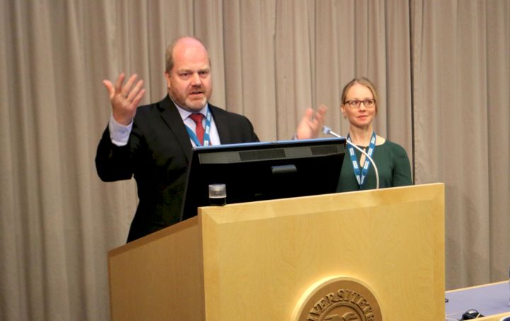 Felles utfordringer gjør at oljevernberedskap og redningstjenester må så stå sammen i de arktiske havområdene. Vanskelige klimatiske forhold og et enormt geografisk område gjør jobben ekstra krevende, sa beredskapsdirektør Johan Marius Ly under Arctic Frontiers.