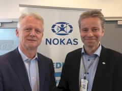Geir Remmem (t.v.) og Gunnar Eidal er begge fornøyde med avtalen som ble signert mellom Bertel O. Steen og Nokas.