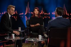Jimmie Åkesson og samboer og partikollega Louise Erixon hos Fredrik Skavlan. Foto: Johan Halsius, Monkberry/TV 2