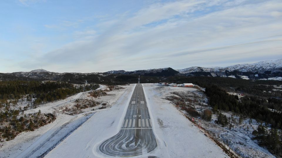 Tårnene Ved Sogndal Og Førde Lufthavn Drives Fra Avinors Nye Tårnsenter ...